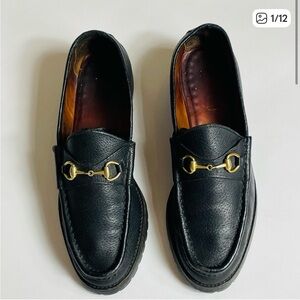1980s Vintage Classic Gucci loafer shoes